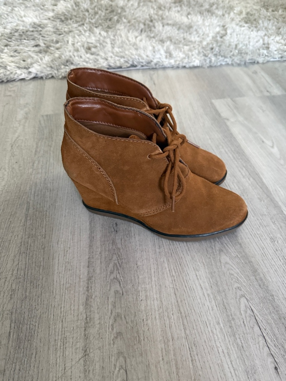 Sonoma Life+Style Suede Lace-Up Wedge Ankle Booties in Brown “Chestnut” Size 8.5